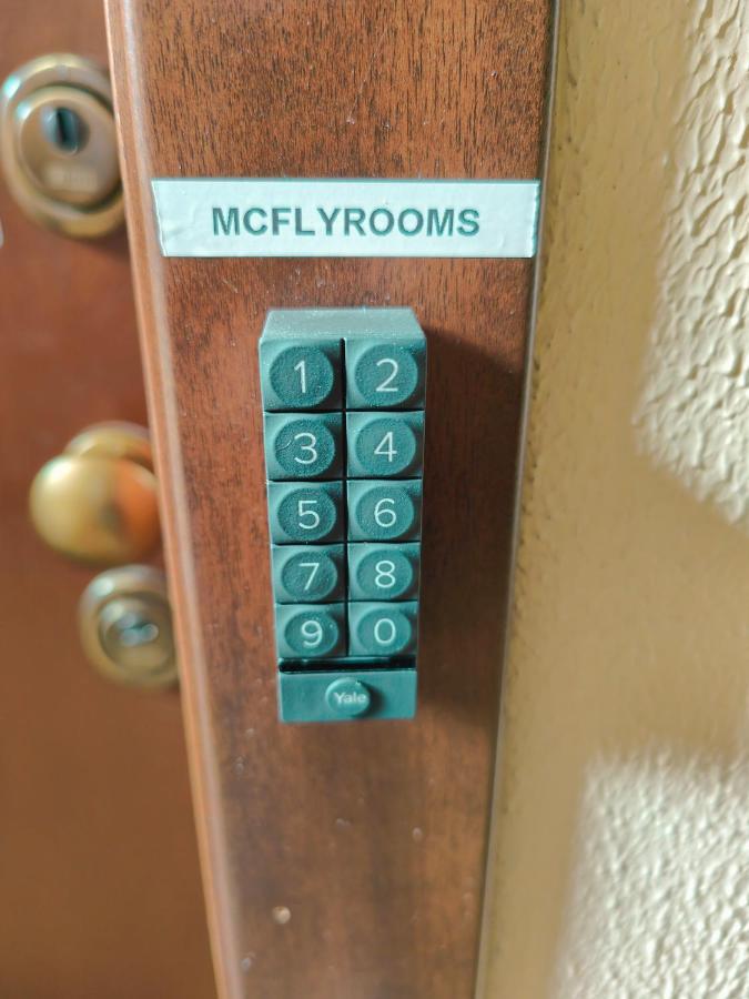 Mc Fly Rooms Malpensa Airport กัลลาราเต ภายนอก รูปภาพ