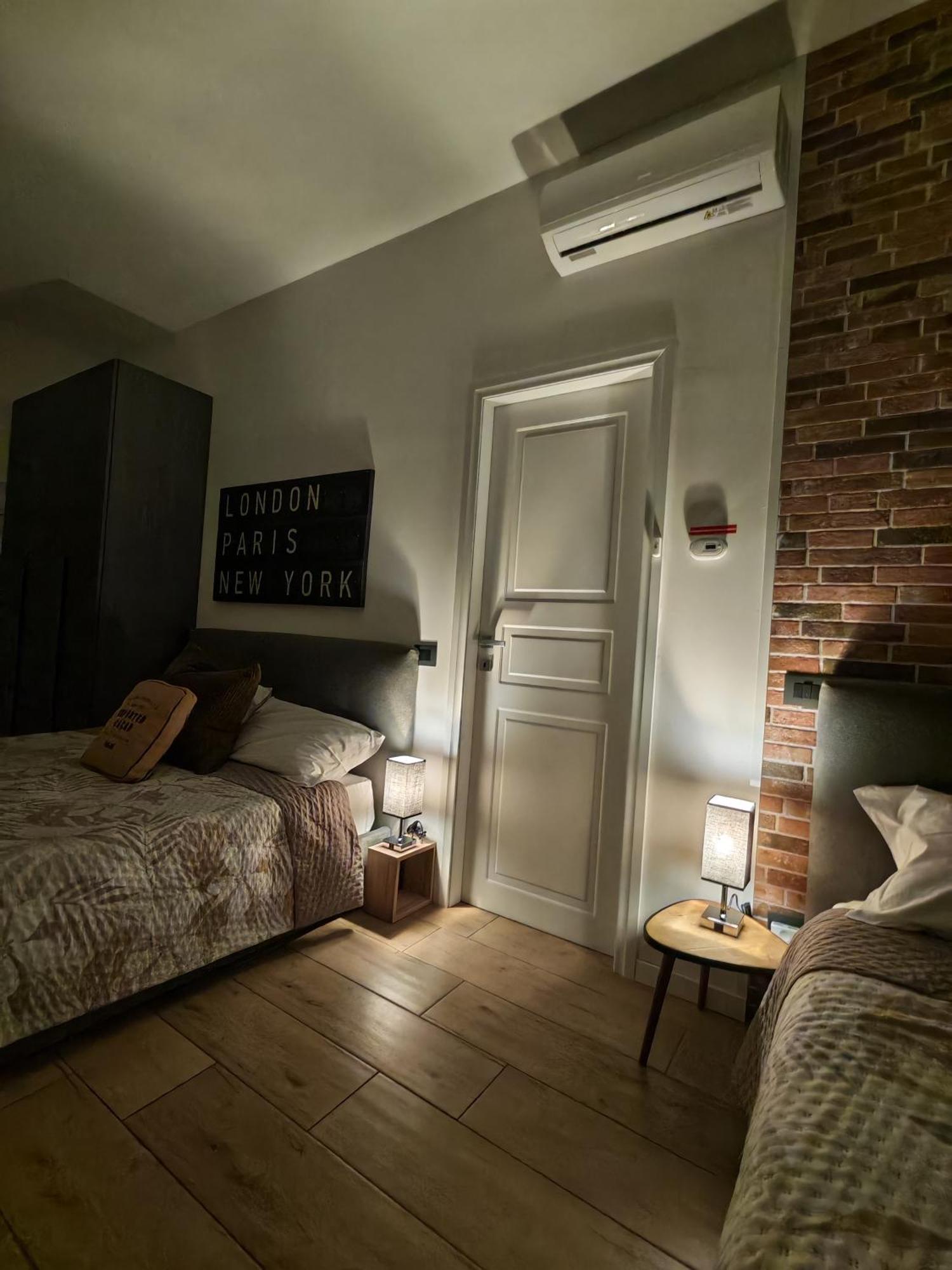 Mc Fly Rooms Malpensa Airport กัลลาราเต ภายนอก รูปภาพ