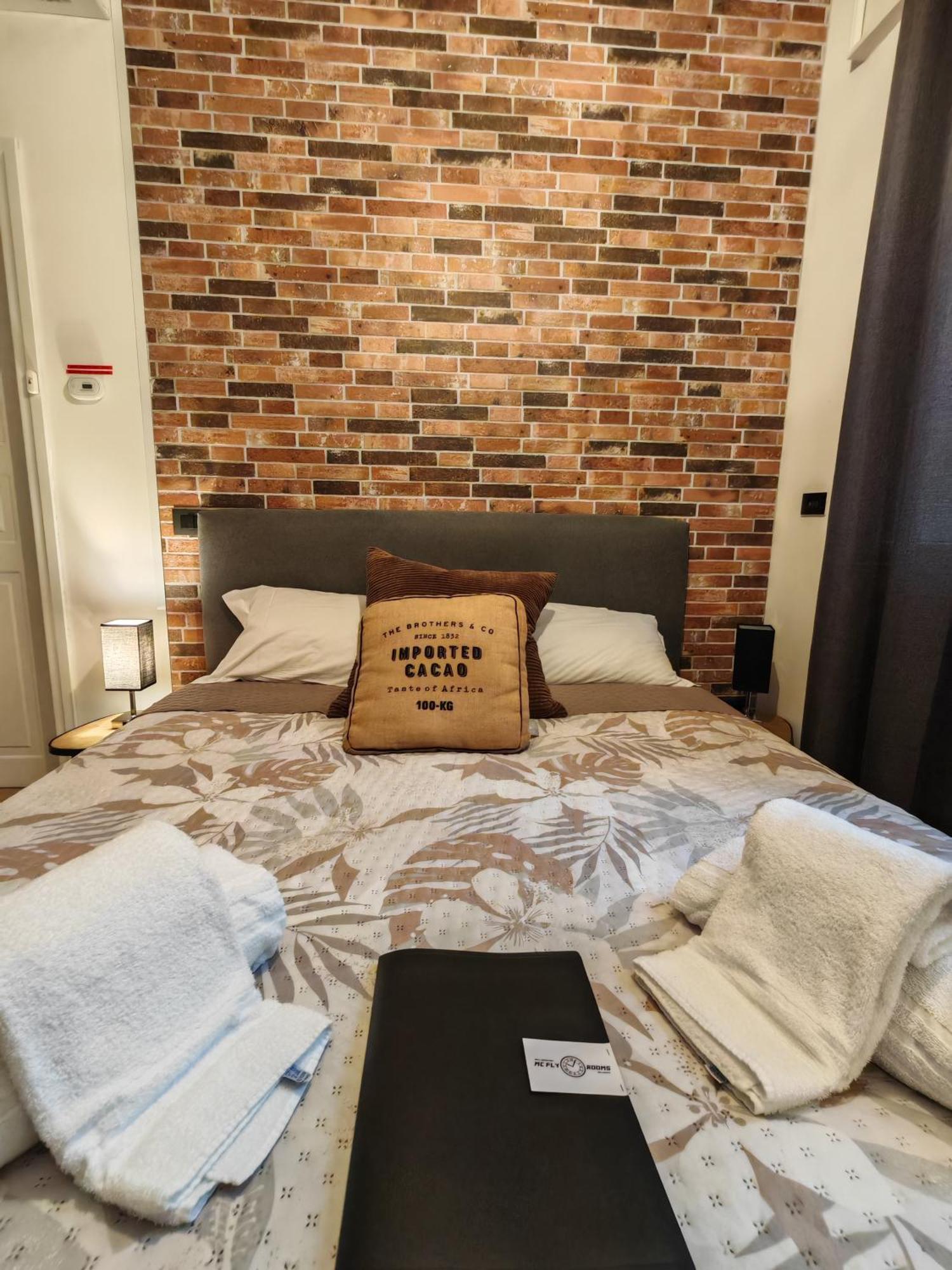 Mc Fly Rooms Malpensa Airport กัลลาราเต ภายนอก รูปภาพ